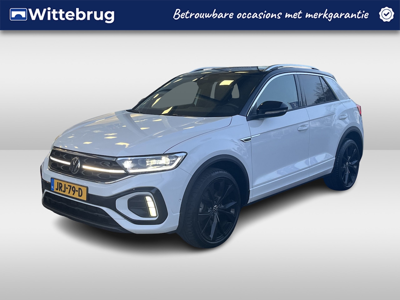 Volkswagen T-Roc - 1.5 TSI DSG R-Line / Lederen Bekleding / Zwart Dak / Elek. Verstelbare Bestuurdersstoel me - AutoWereld.nl