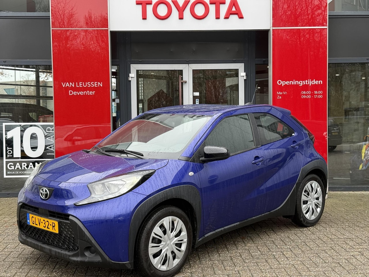 Toyota Aygo X - 1.0 VVT-i MT Play NL-AUTO APPLE/ANDROID DAB+ AD-CRUISE AIRCO CAMERA - AutoWereld.nl
