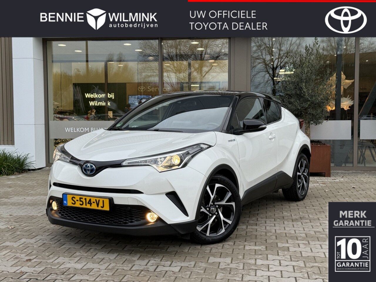 Toyota C-HR - 1.8 Hybrid Bi-Tone | Stoelverwarming | Navigatie - AutoWereld.nl