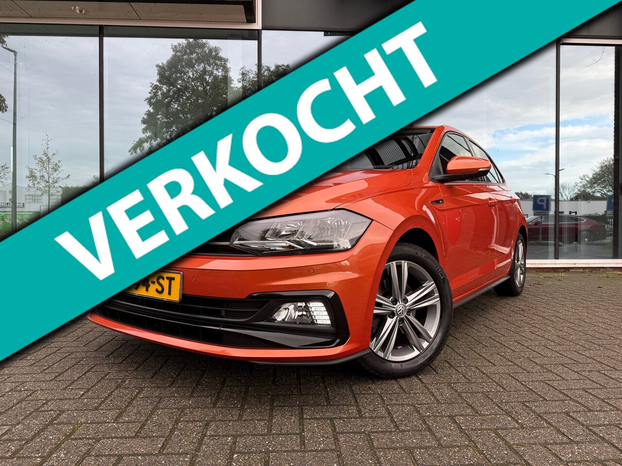 Volkswagen Polo - 1.5 TSI Highline Business R - Automaat - Navi - Winterpakket - Trekhaak - Org.NL - AutoWereld.nl