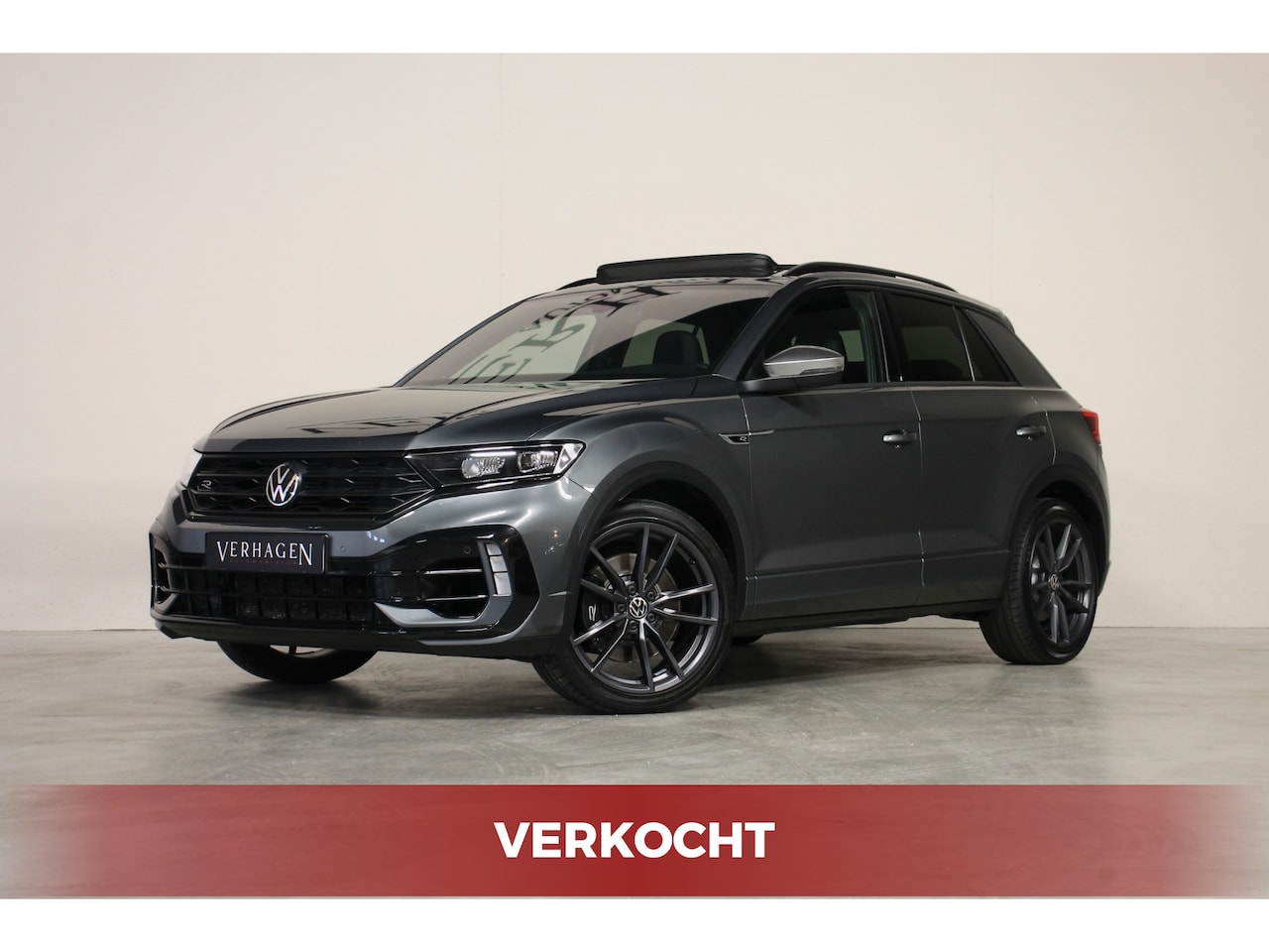 Volkswagen T-Roc - R 2.0 TSI 300pk Akrapovic Leer Pano Beats 4motion - AutoWereld.nl