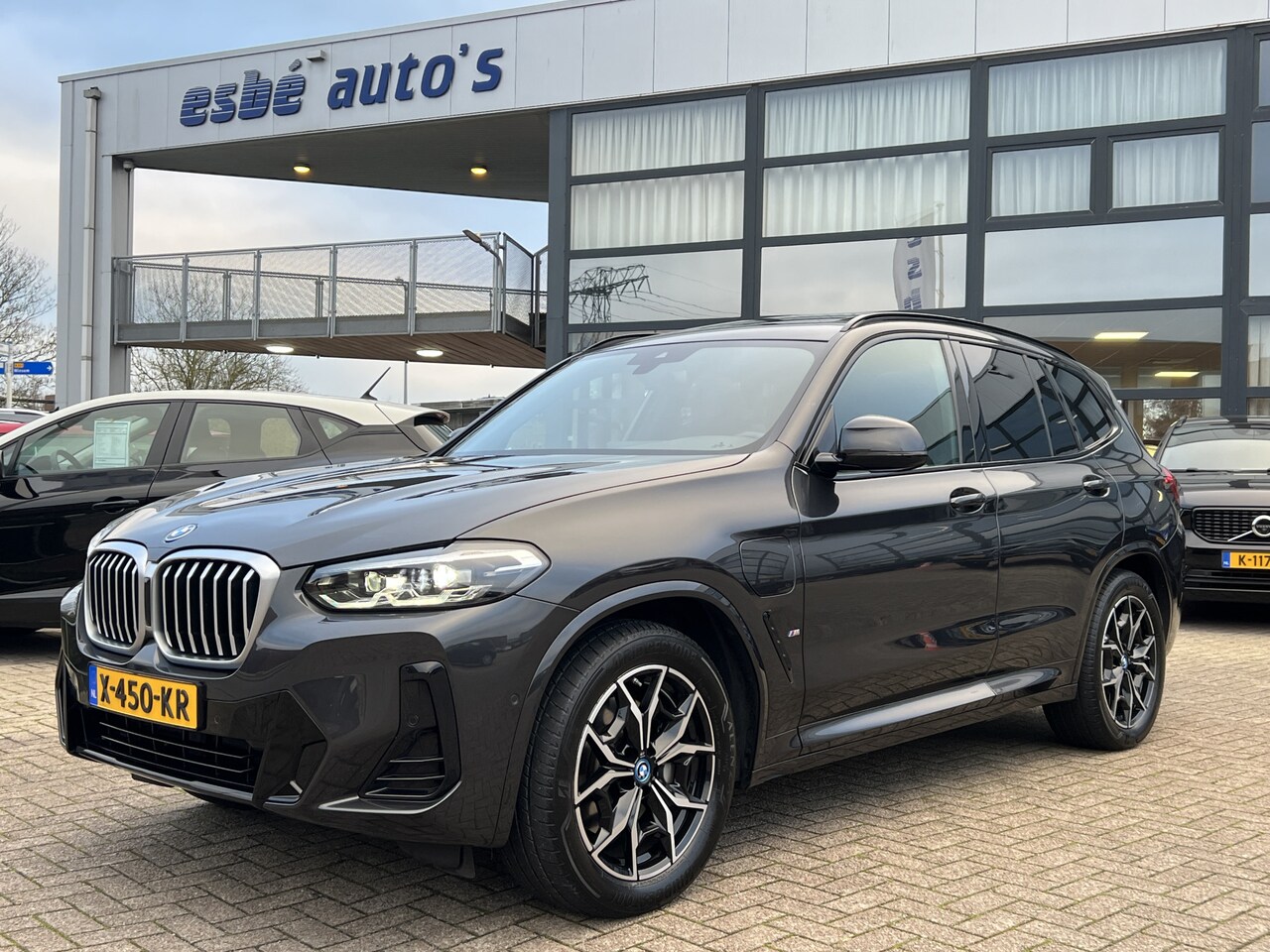 BMW X3 - xDrive30e M-Sport Business Edition Plus Navigatie Panoramadak Elektrische Sportstoelen Led - AutoWereld.nl