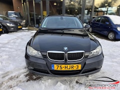 BMW 3-serie Touring - 320i Business Line