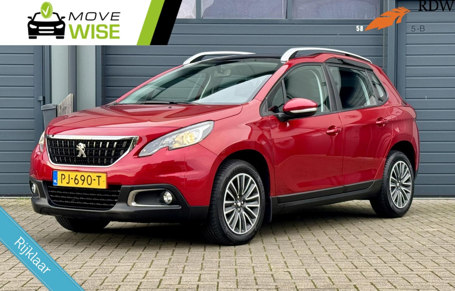 Peugeot 2008 - 1.2 -110pk Blue Lion | Facelift | Automaat | LAGE KM NAP ! | Trekhaak Afnb. | Hoge Zit | - AutoWereld.nl