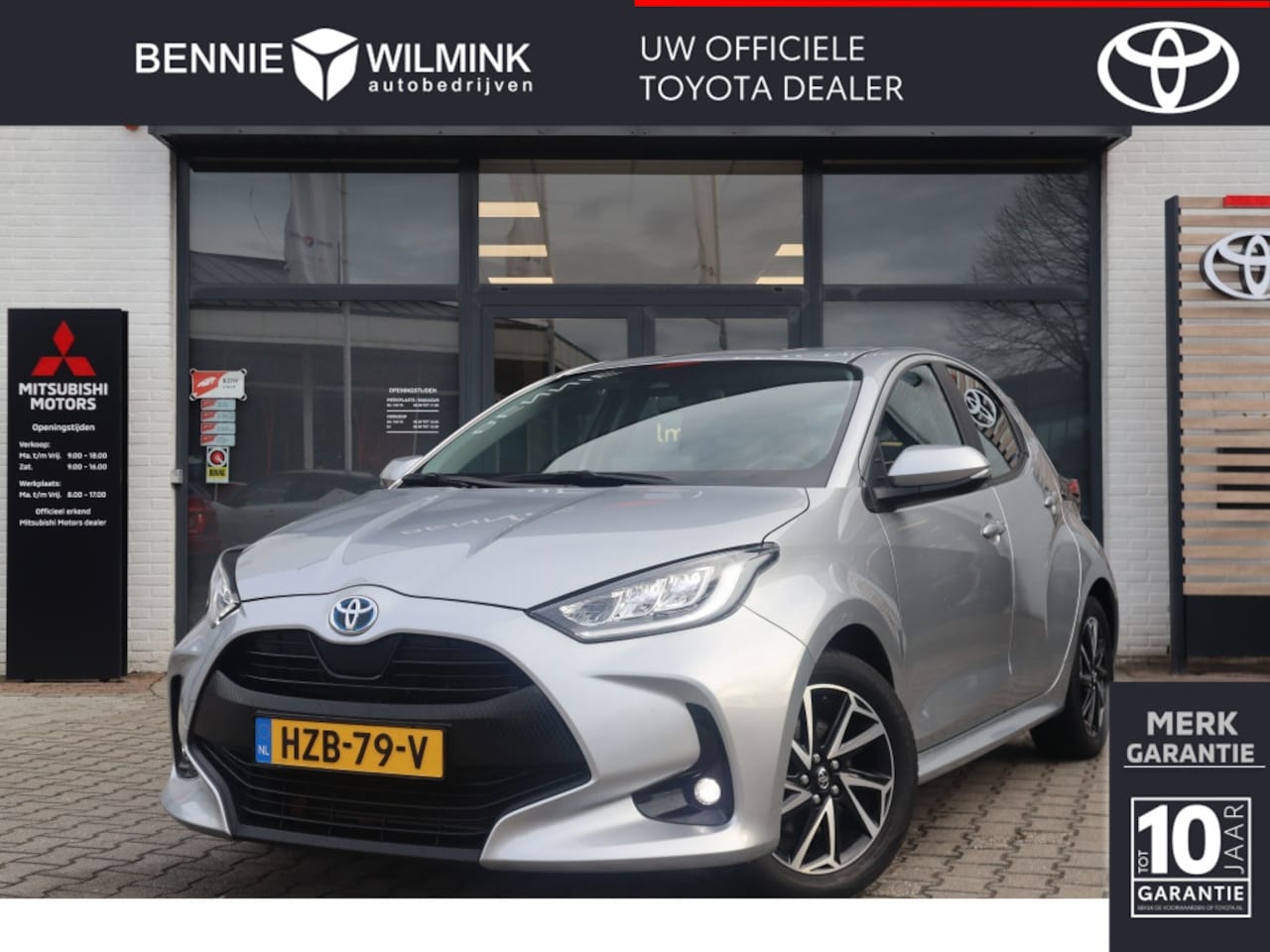 Toyota Yaris - 1.5 Hybrid Dynamic | All Seasons | Stoelverwarming | Led | - AutoWereld.nl