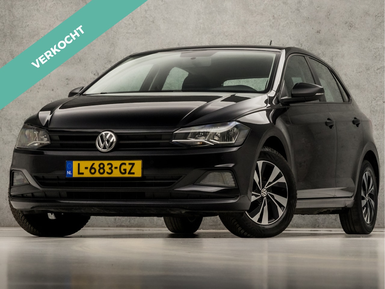 Volkswagen Polo - 1.0 Sportline (APPLE ARPLAY, GROOT NAVI, PARKEERSENSOREN, SPORTSTOELEN, LM VELGEN, CRUISE, - AutoWereld.nl