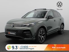 Volkswagen Tiguan - 1.5 eHybrid R-Line Business 204PK DSG Pano-Schuifdak, Black Style, Trekhaak, 20" LM Velgen
