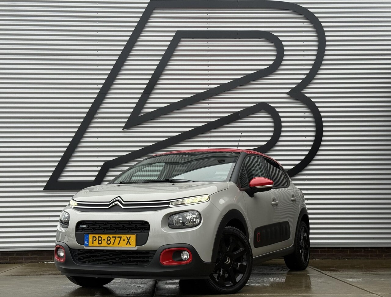 Citroën C3 - 1.2 PureTech S&S Shine Navi,Clima,Camera,Cruise,Apple Carplay,PDC,N.A.P,APK tot 06-2026 - AutoWereld.nl