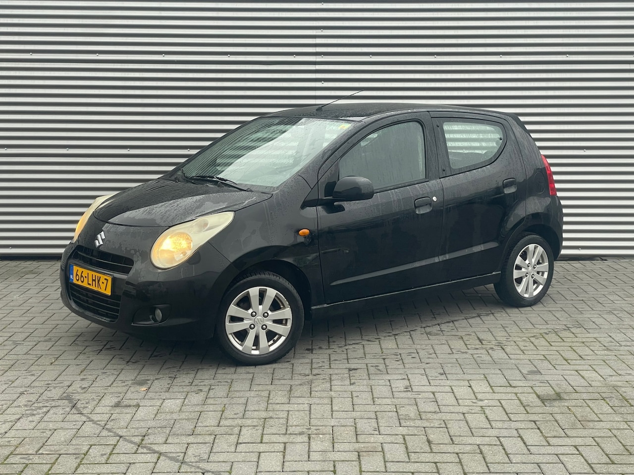 Suzuki Alto - 1.0 Exclusive bouwjaar 2010 ( inruilkoopje ) - AutoWereld.nl