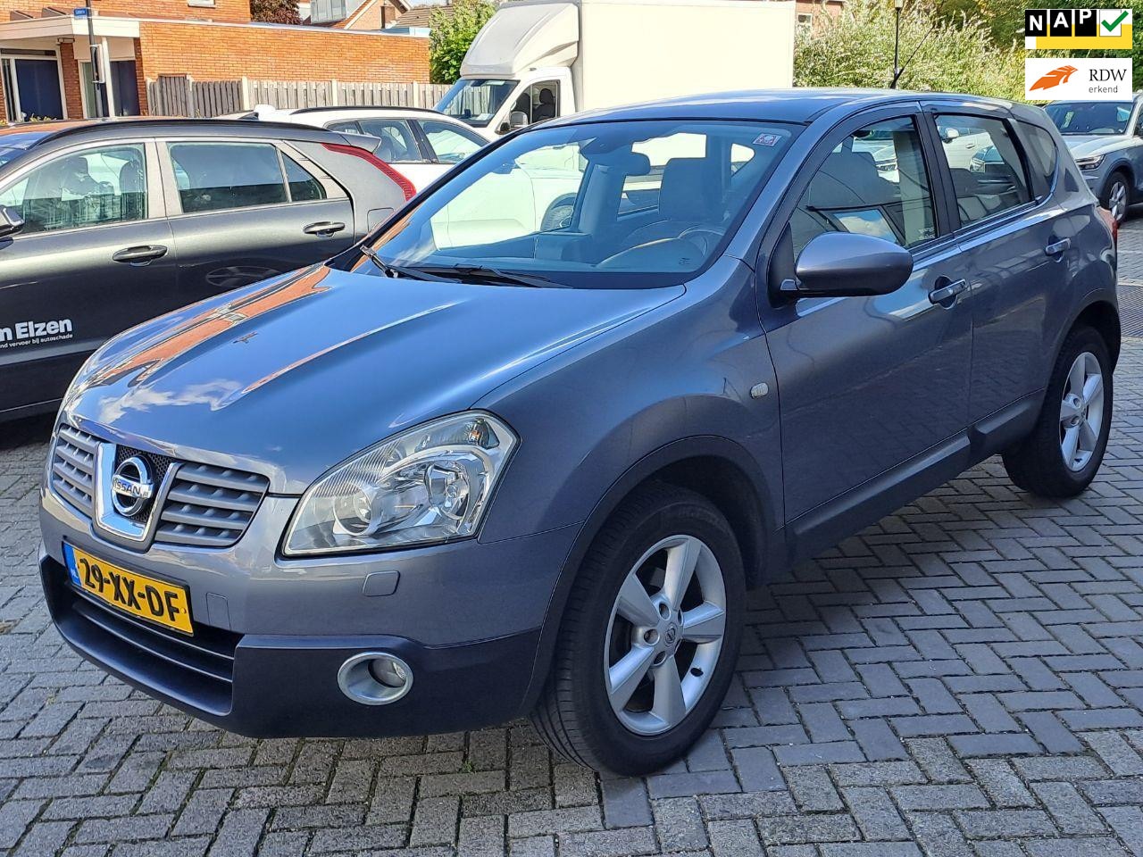 Nissan Qashqai - €4245,-2.0 Tekna Premium Navi Panodak Trekhaak - AutoWereld.nl