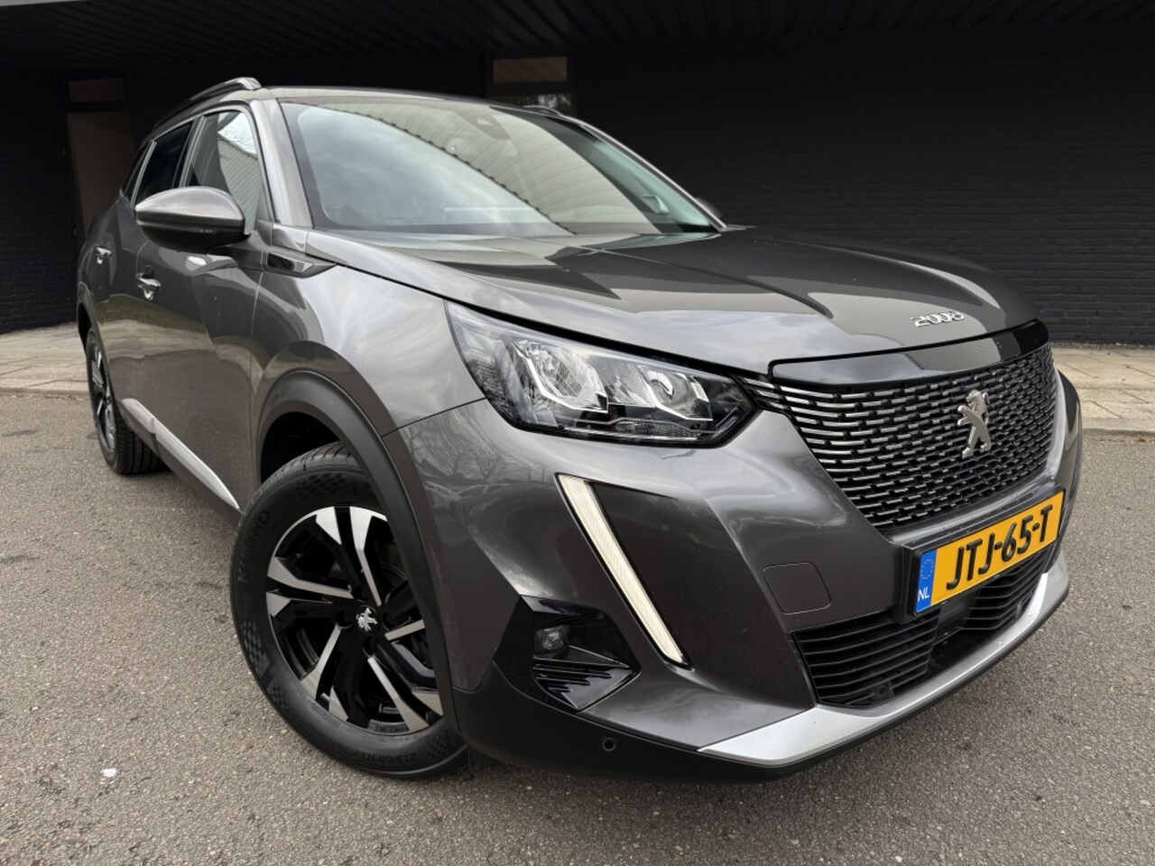 Peugeot 2008 - 1.2 PureTech Allure 1.2 PureTech Allure - AutoWereld.nl