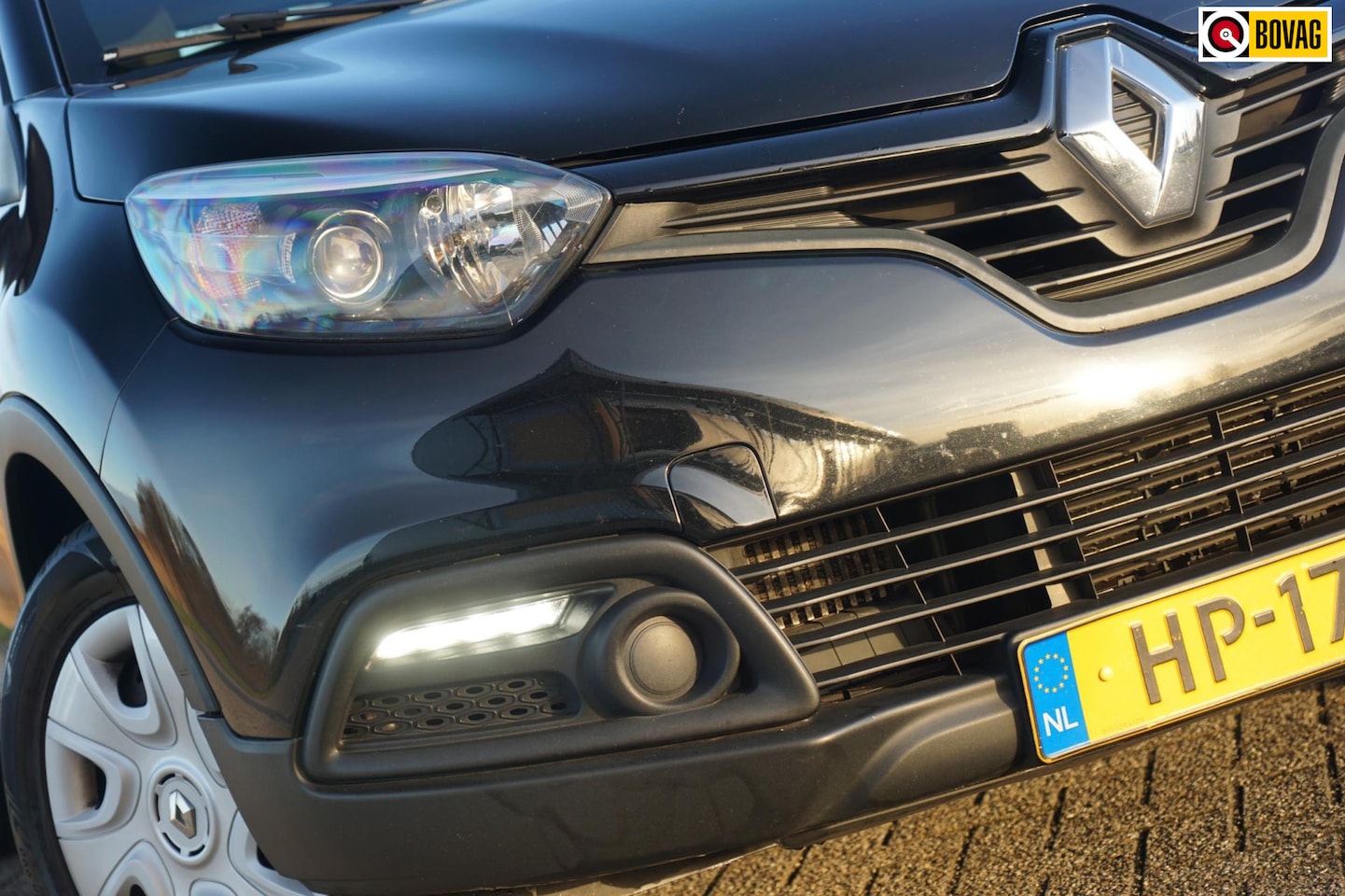 Renault Captur - 0.9 TCe Authentique | Noir Étoilé | Airco/Cruise/Bluetooth - Keurig! - AutoWereld.nl