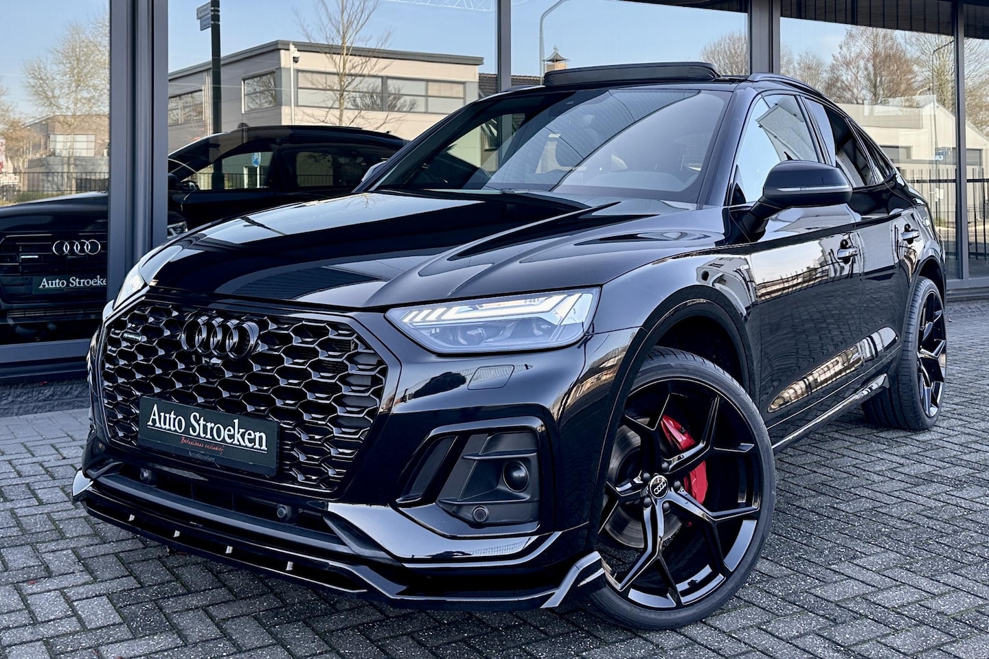 Audi Q5 Sportback - 55 TFSIe S-Line RS Leder Panorama Matrix Trekhaak - AutoWereld.nl