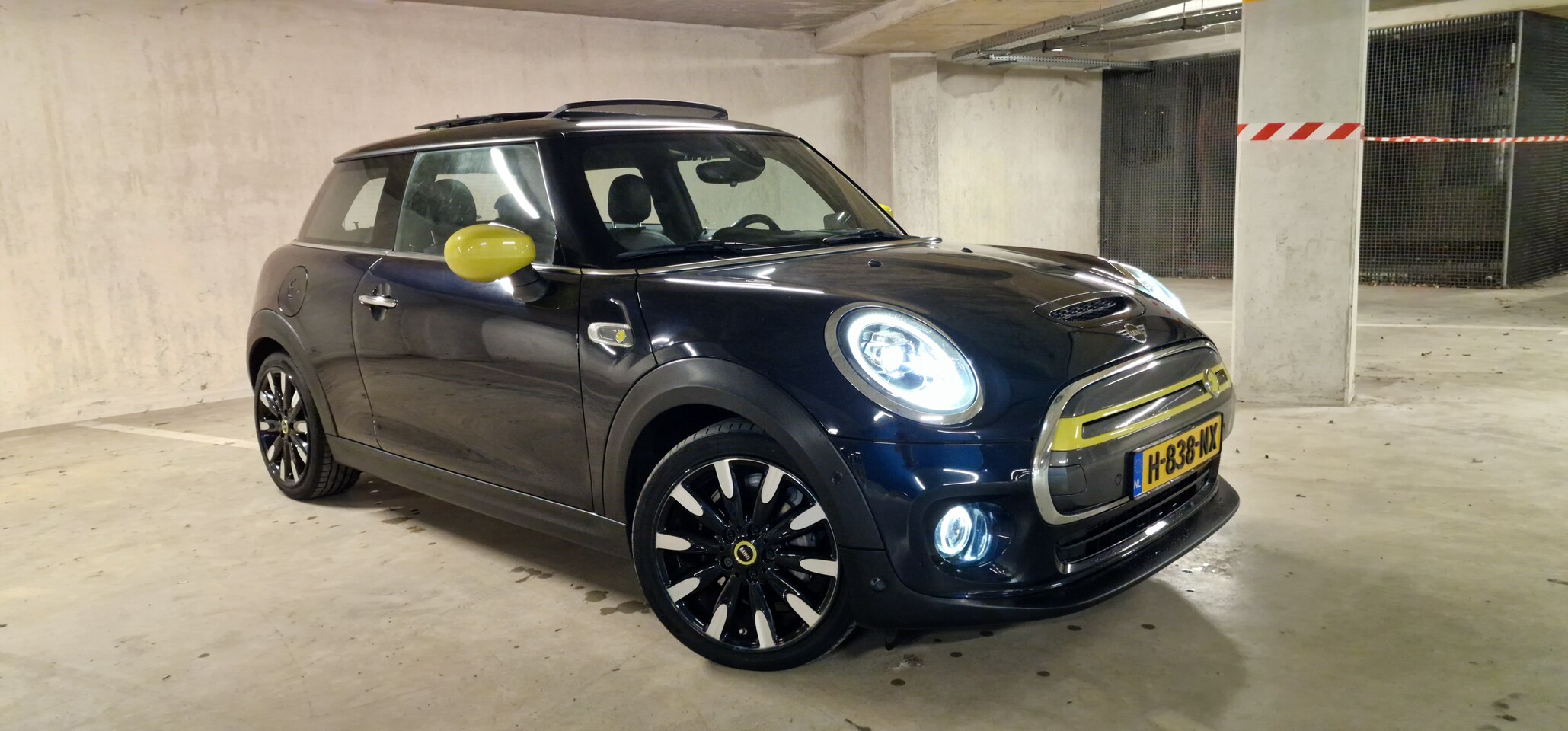 MINI COOPER SE