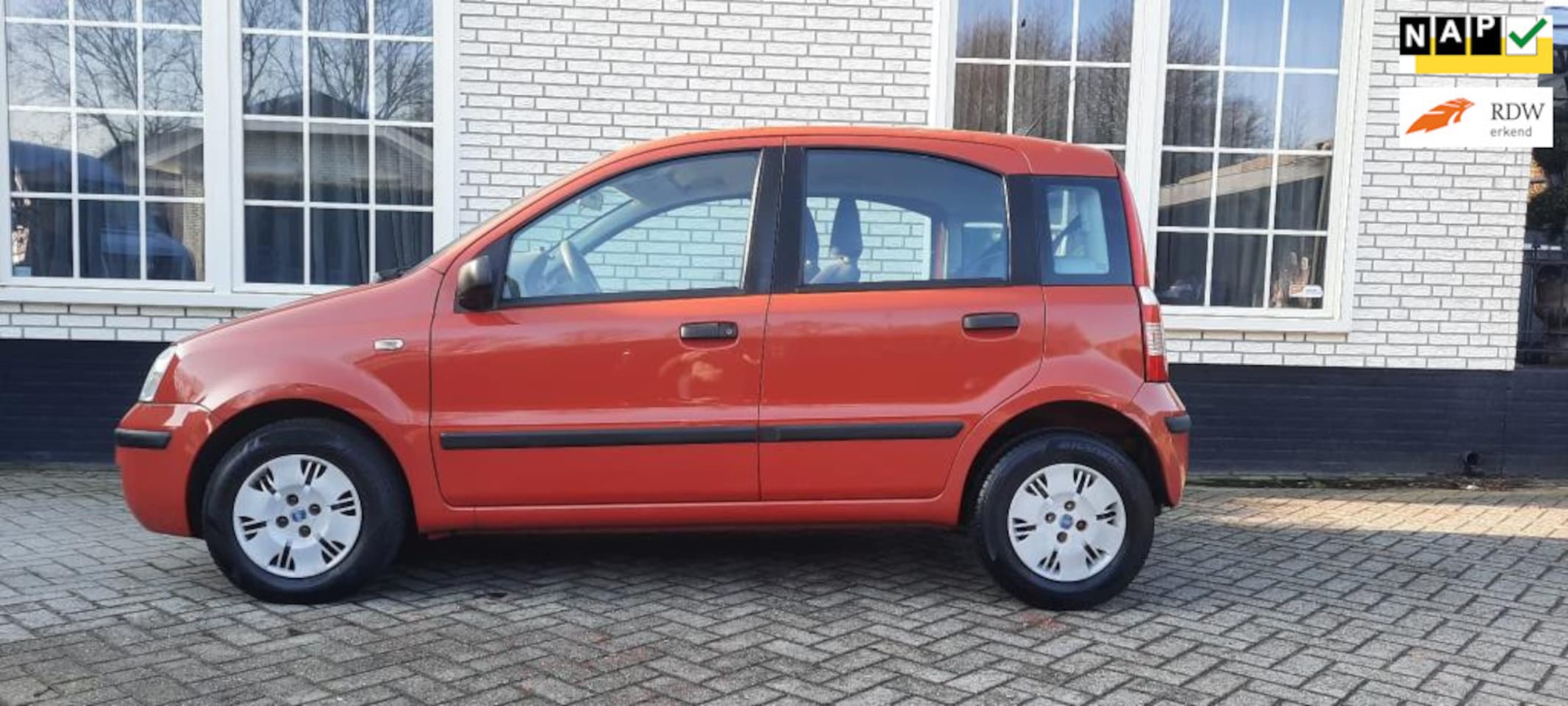 Fiat Panda - 1.2 Class ned geleverd lage kmstand nap - AutoWereld.nl