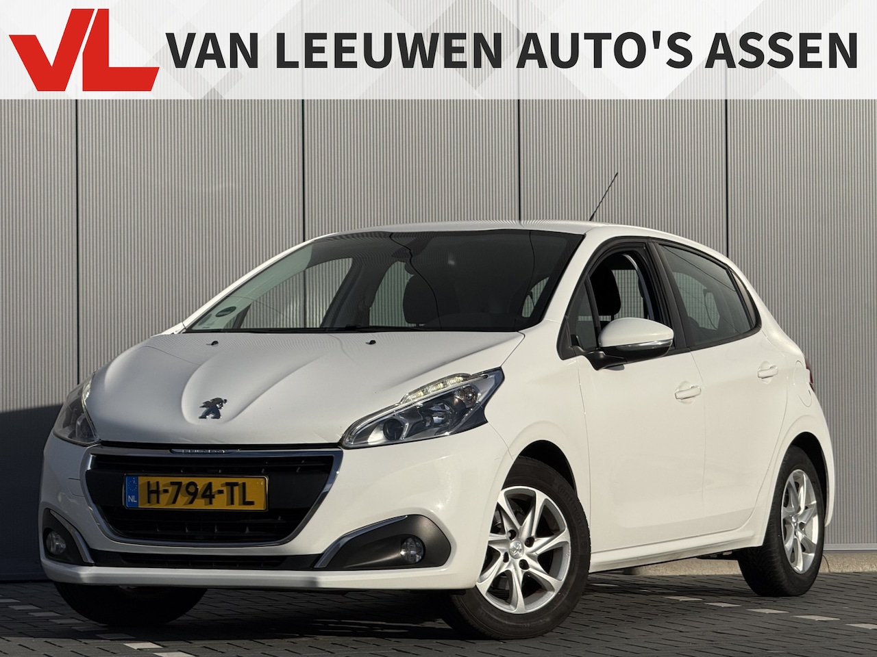 Peugeot 208 - 1.2 PureTech Active | Nieuwe APK | Stoelverwarming | NAP - AutoWereld.nl