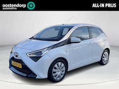 Toyota Aygo - 1.0 VVT-i x-play | 5 deurs | Carplay | Parkeercamera | Airconditioning |