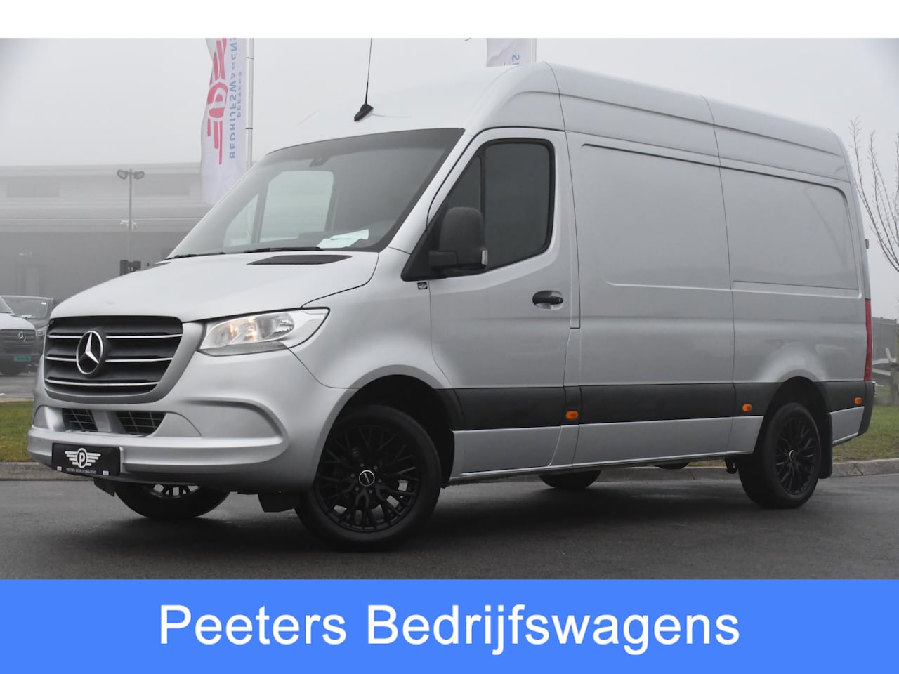 Mercedes-Benz Sprinter - 319 V6 3.0 CDI L2H2 Camera, Cruise, 10,5'' Mbux, Automaat, Carplay, Multimedia, Trekhaak, - AutoWereld.nl