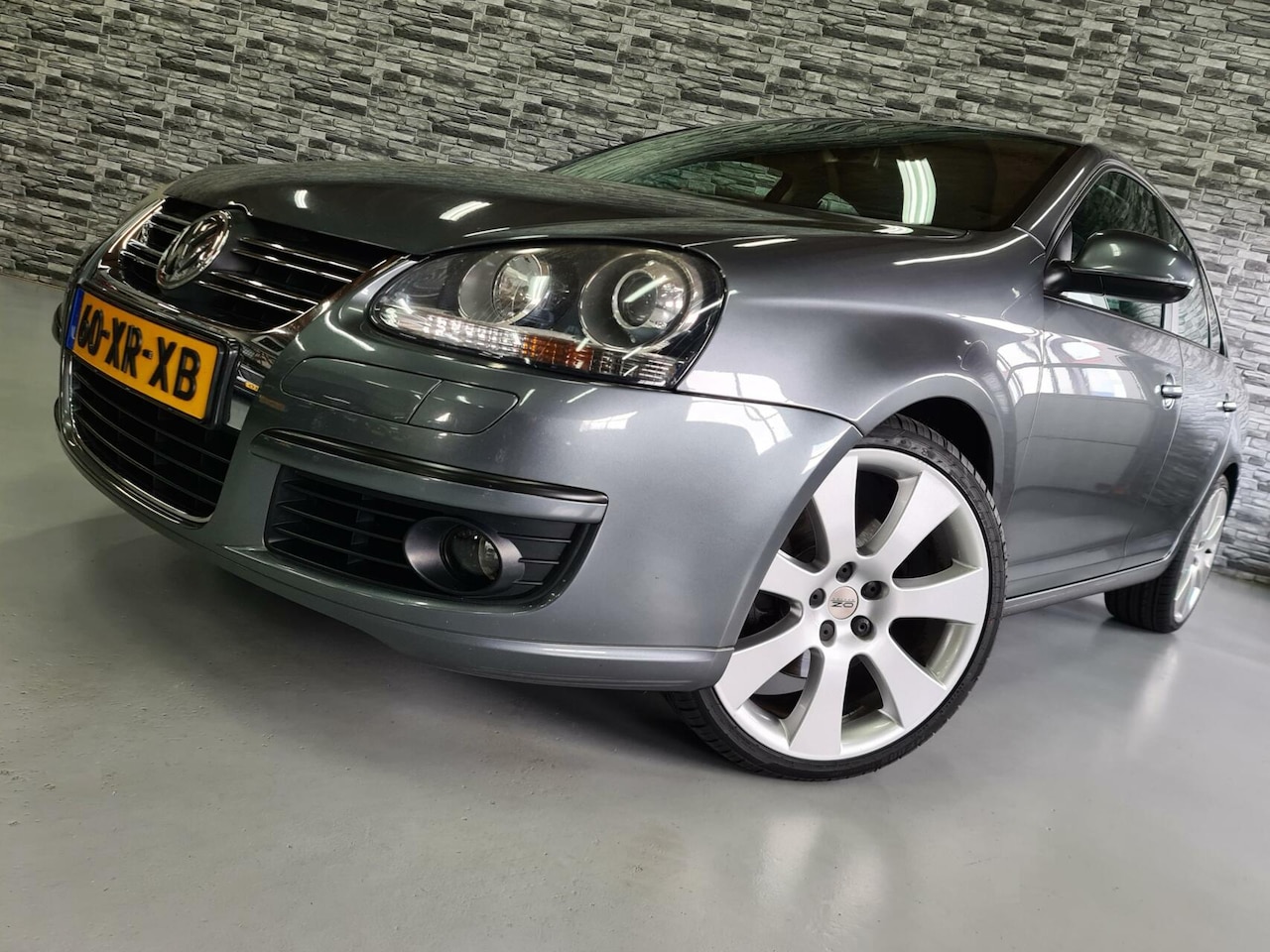 Volkswagen Jetta - 2.0 TFSI Sportline*200PK*19inchOZ*Bluetooth - AutoWereld.nl