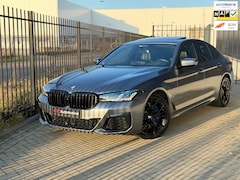 BMW 5-serie - 530e M Sport Laserlight Memory ACC Schuifdak 360 Camera