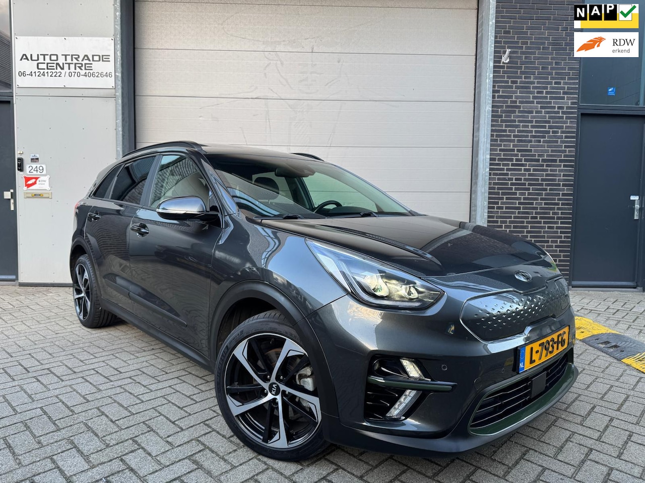 Kia e-Niro - 99% SoH ExecutiveLine 64 kWh [Pano | Stoelventilatie | JBL | Memory | Achteruitrijcamera] - AutoWereld.nl