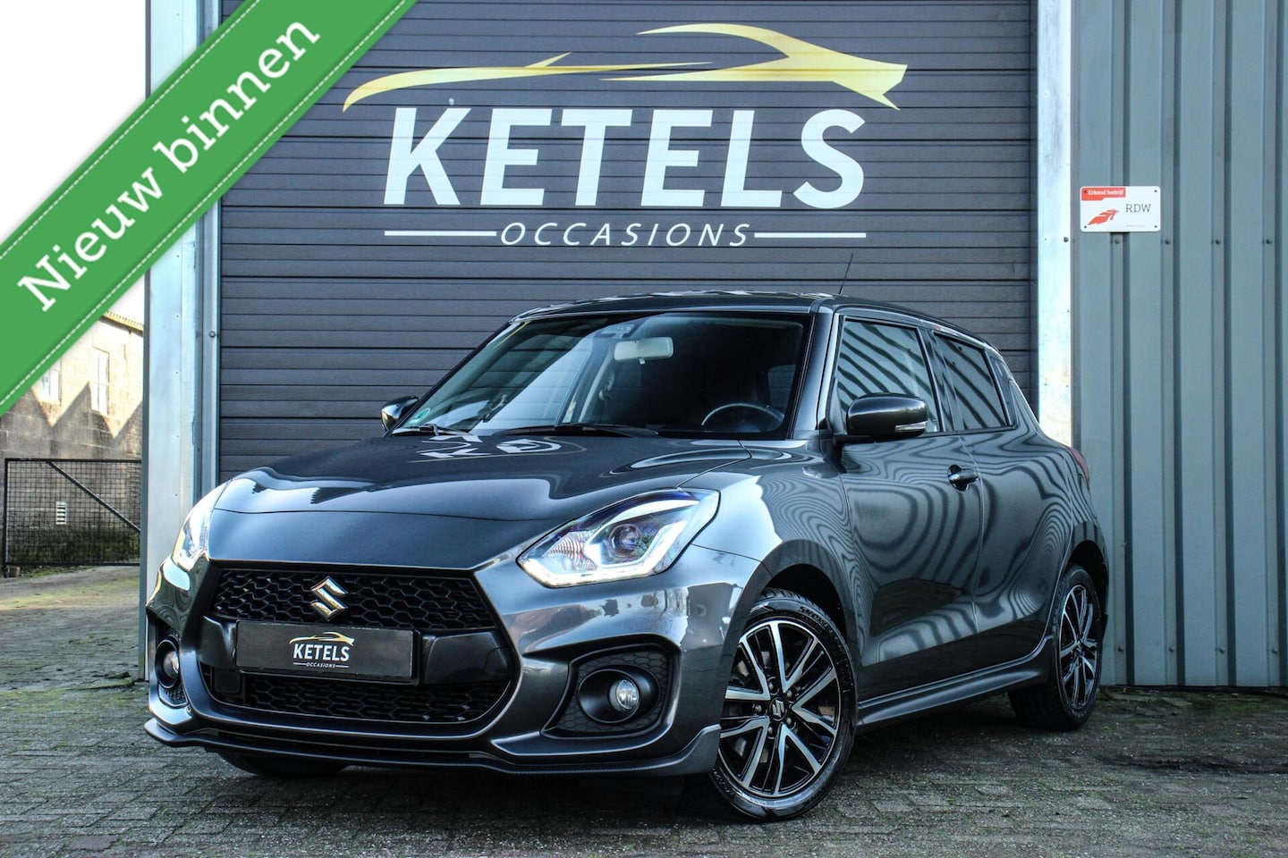 Suzuki Swift - 1.4 Sport 140PK LED/Adaptive Cruise/2 sets wielen - AutoWereld.nl