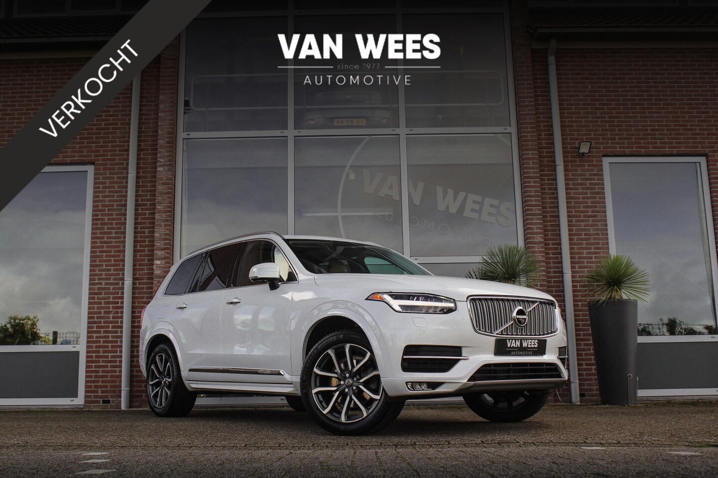 Volvo XC90 - 2.0 T6 AWD Inscription | 320 pk | Dakraam | LED | 20 inch | Camera | 7 persoons | 2e eigen - AutoWereld.nl