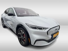 Ford Mustang Mach-E - AWD 75 kWh / SOH 93, 4% / Panoramadak / Camera / Leder / 19'' / B&O / Keyless / DAB / Dode