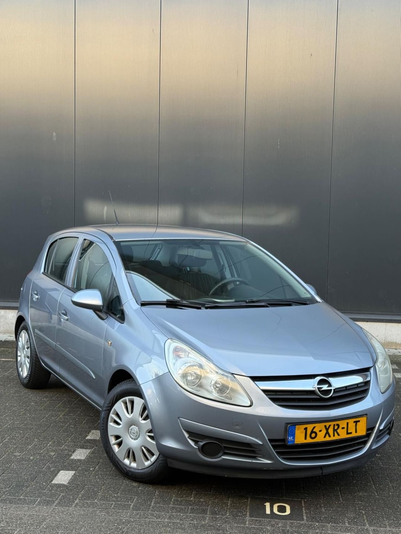 Opel Corsa - 1.2-16V Enjoy* APK tot 16-01-2027* N.A.P.!! - AutoWereld.nl