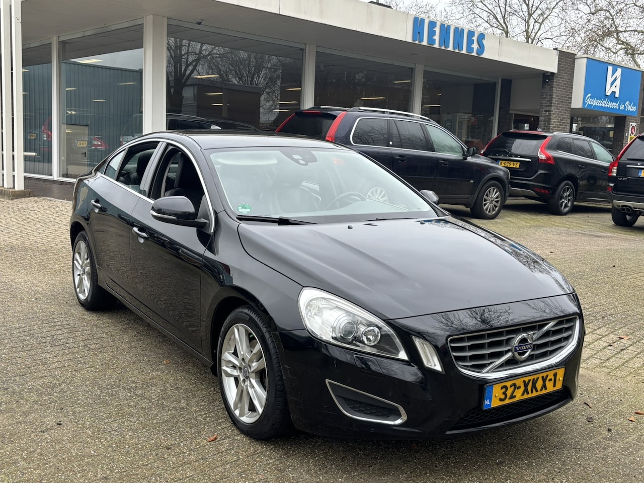 Volvo S60 - 1.6 T3 150pk Summum Xenon Navi Leder - AutoWereld.nl