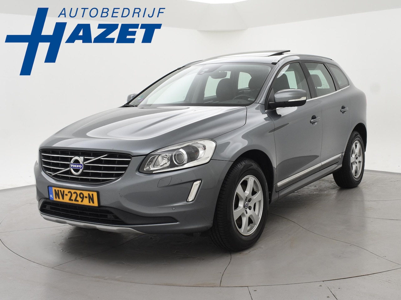 Volvo XC60 - 2.0 T5 FWD 245 PK POLAR+ PANORAMA | LEDER | TREKHAAK | STOELVERW. - AutoWereld.nl