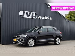 Volkswagen T-Roc - 1.5 TSi 150pk AUT/DSG Sport Style 06-2024 | Virtual CP | 1/2Leder | Full-LED | F1 | Cam