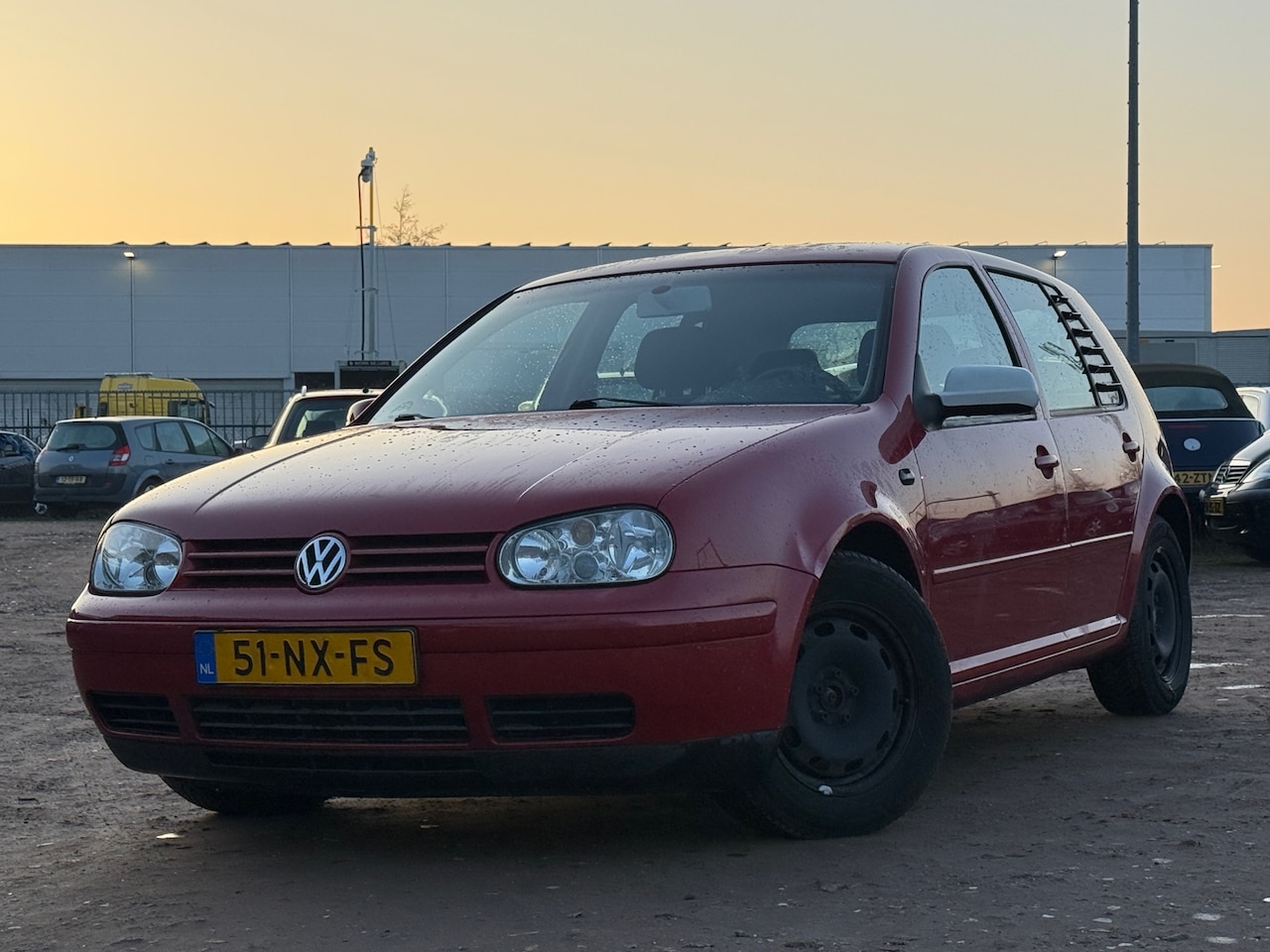 Volkswagen Golf - 1.6-16V Highline/ ZEER NETJES - AutoWereld.nl