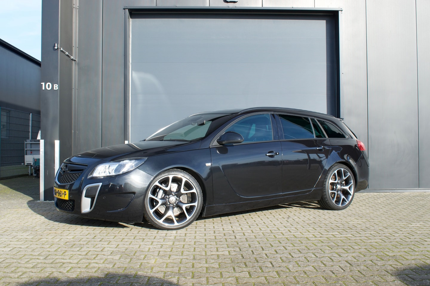 Opel Insignia Sports Tourer - 2.8 T OPC 4x4 2.8 T OPC 4x4 - AutoWereld.nl