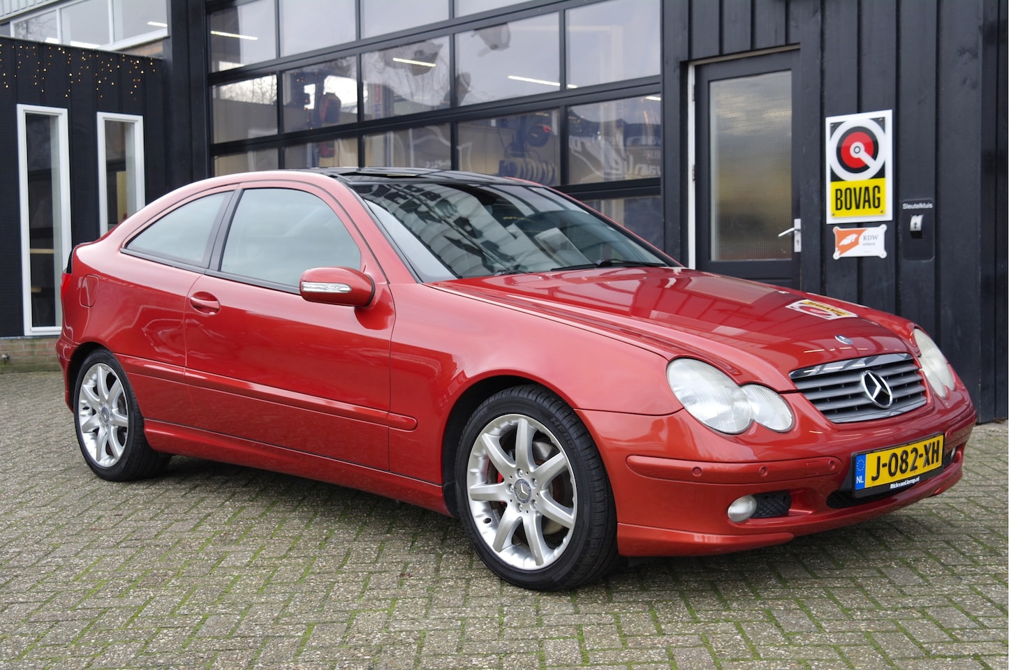Mercedes-Benz C-klasse - 180 K. Automaat | Pano | Evolution | Cruise | Airco | 17'' - AutoWereld.nl