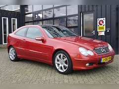 Mercedes-Benz C-klasse - 180 K. Automaat | Pano | Evolution | Cruise | Airco | 17''