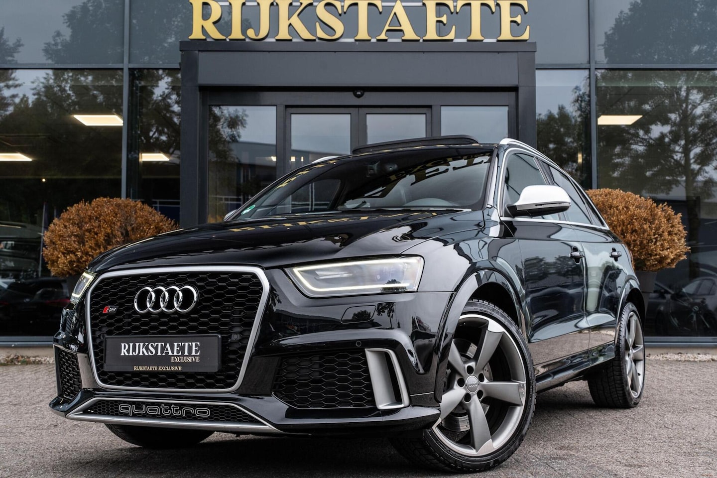 Audi RSQ3 - 2.5 TFSI Quattro|PANO|BOSE|20''|KEYLESS|PDC|CRUISE - AutoWereld.nl