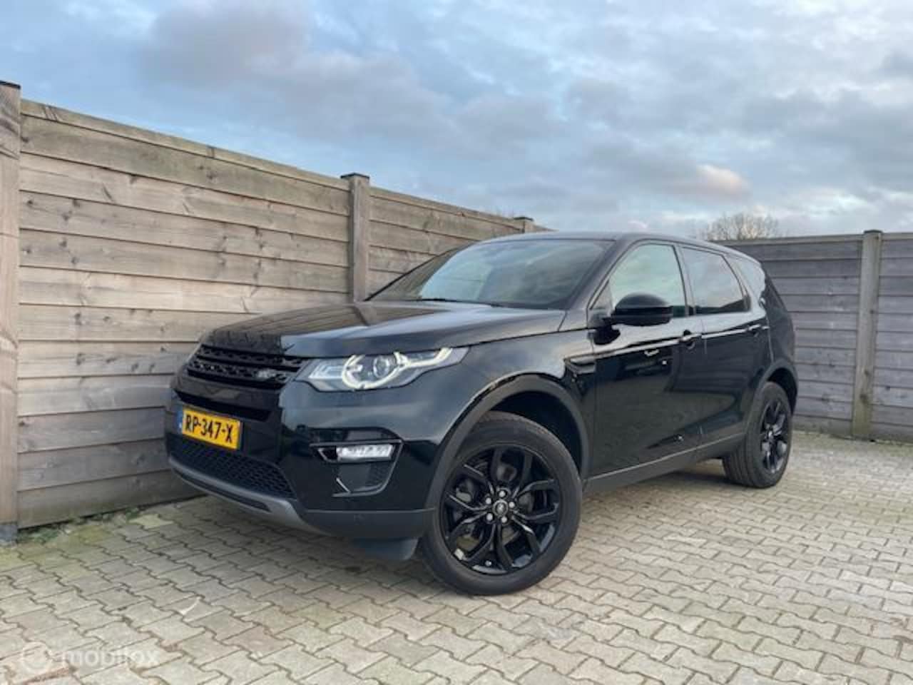 Land Rover Discovery Sport - 2.0 TD4 HSE Pano-Leder-Navi - AutoWereld.nl