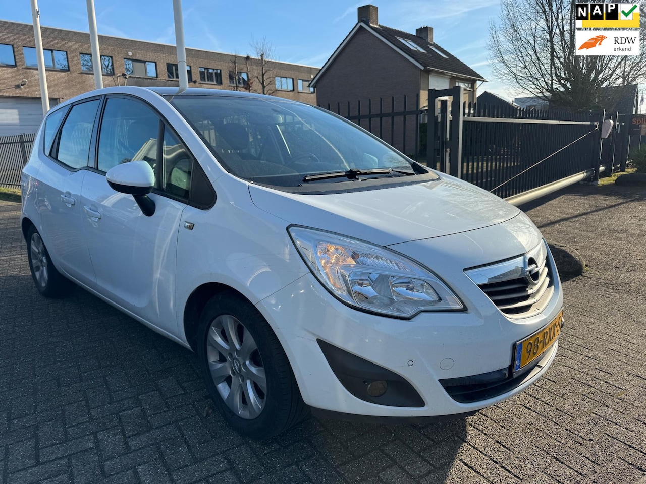 Opel Meriva - 1.4 Edition Panodak,Trekhaak, Airco - AutoWereld.nl