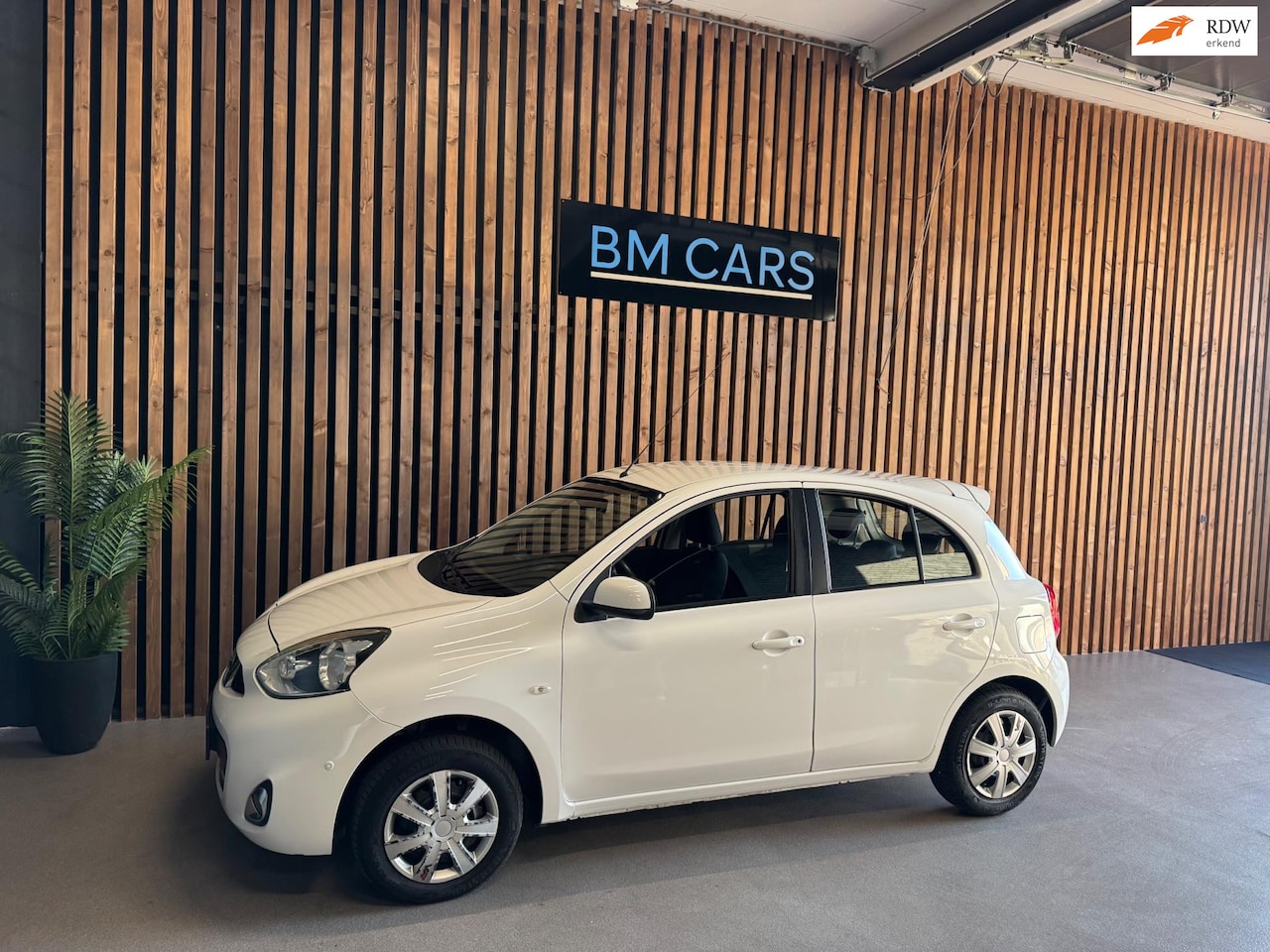 Nissan Micra - 1.2 Connect Edition Airco, Navi, Parkeersensoren - AutoWereld.nl