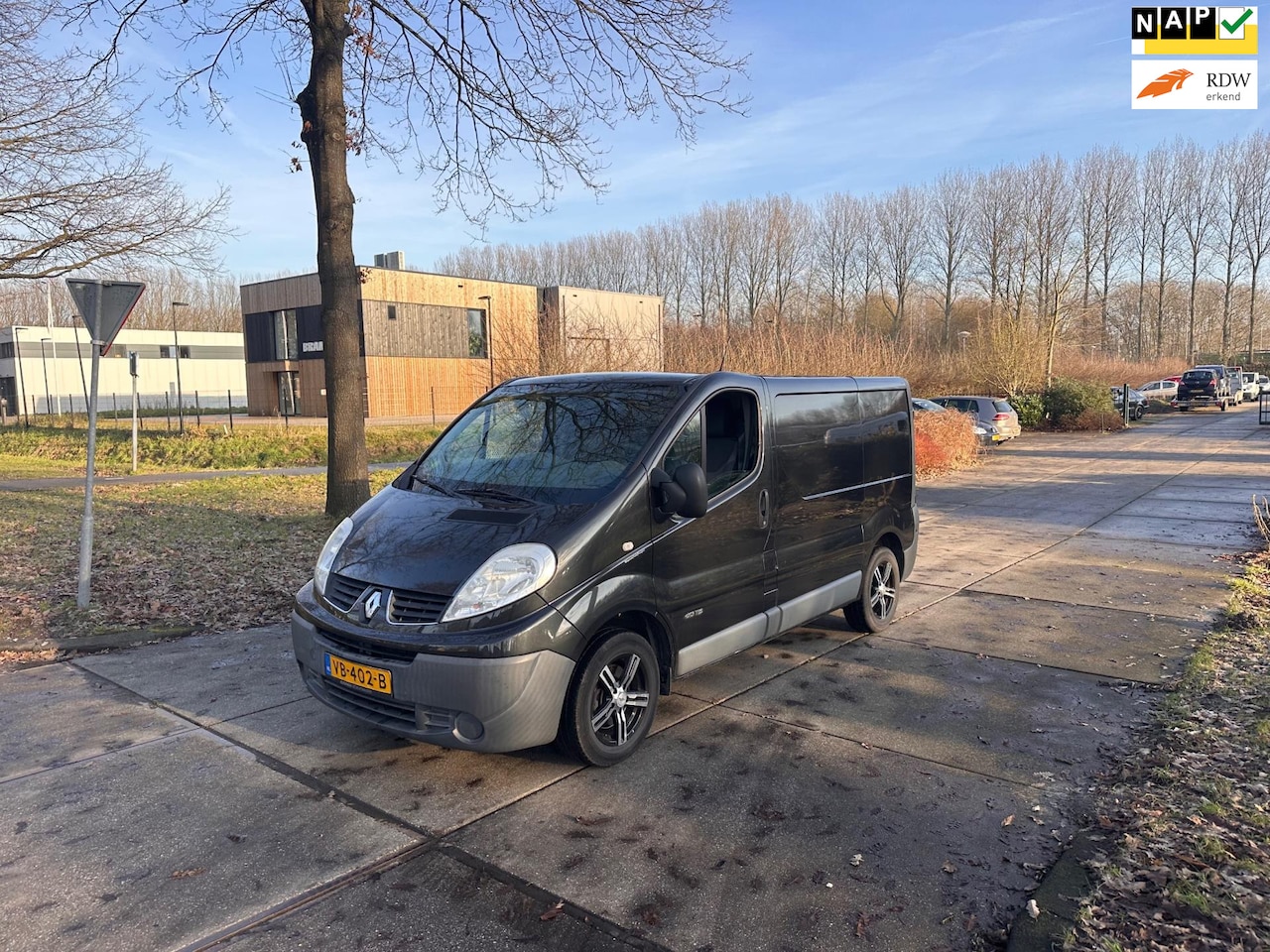 Renault Trafic - 2.0 dCi T27 L1H1 Eco Black Edition Navi.Airco - AutoWereld.nl