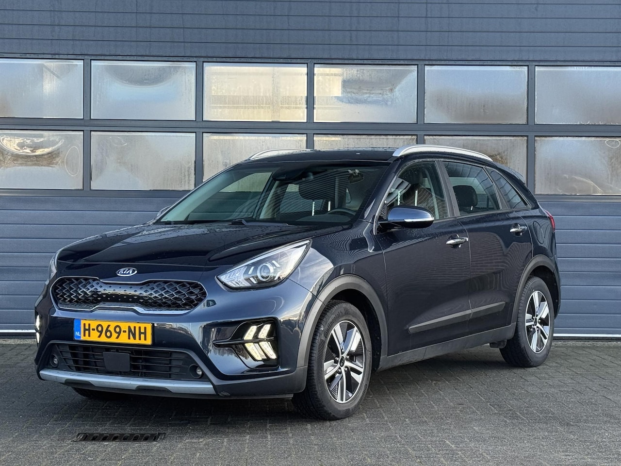 Kia Niro - 1.6 GDI HYBRID DYNAMICLINE I ADAPTIVE CRUISE CONTROL I P-CAMERA I AUTOMAAT I ALL-IN PRIJS - AutoWereld.nl