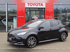 Toyota Yaris - 1.5 HYBRID 130 GR-SPORT NIEUW PANODAK JBL-AUDIO STOEL+STUURVERW. BLIND-SPOT KEYLESS APPLE/