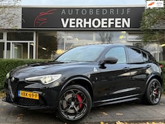 Alfa Romeo Stelvio - 2.9 V6 AWD Quadrifoglio - APPLE CARPLAY - STOEL / STUUR VERW - PARK CAMERA - DIST / LANE A
