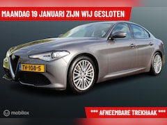 Alfa Romeo Giulia - 2.0T Super Veloce Pack, F1 Schakelflippers, Sportstoelen, Leer, Stoel-stuurverwarming, Nav