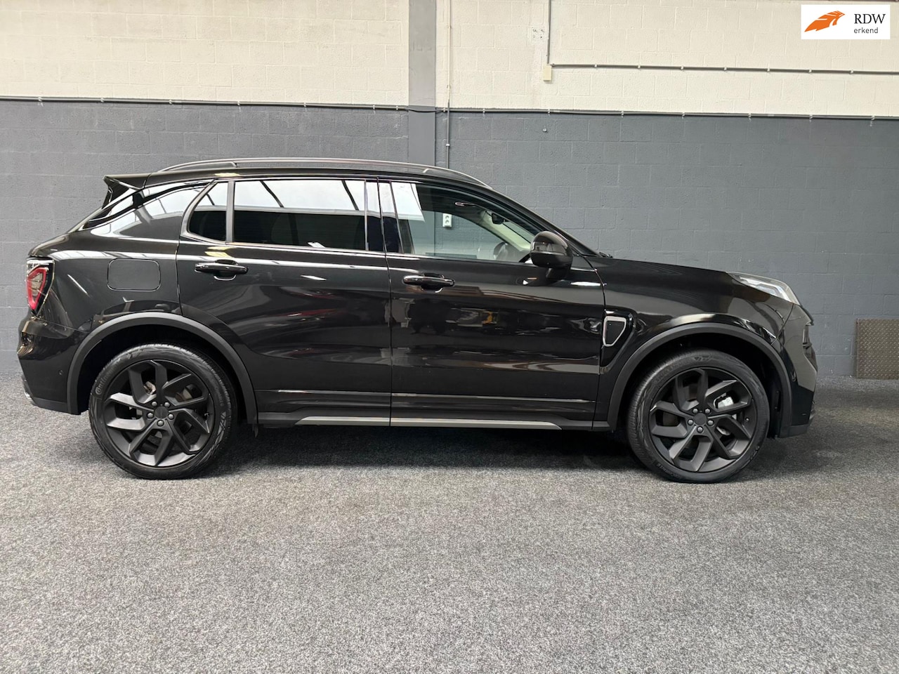 Lynk & Co 01 - 1.5 1.5, Black line, 2023 - AutoWereld.nl