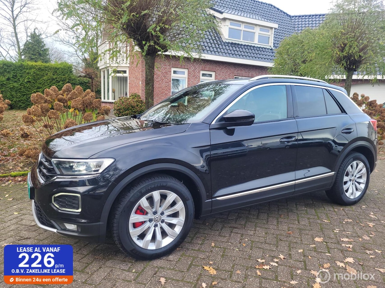 Volkswagen T-Roc - 1.5 TSI Sport 1.5 TSI Sport ,automaat ,trekhaak ,carplay. - AutoWereld.nl