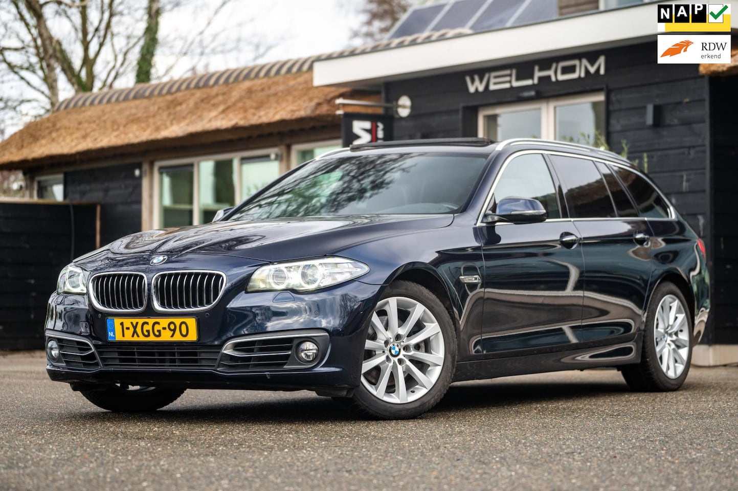 BMW 5-serie Touring - 520d Last Minute Edition Panoramadak I Sportstoelen I Memory I Stoelverwarming I Led I Cam - AutoWereld.nl