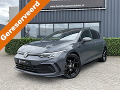 Volkswagen Golf - 8 1.5 eTSI 150pk DSG / Aut. R-Line Panoramadak Camera 19" Estoril 65dkm