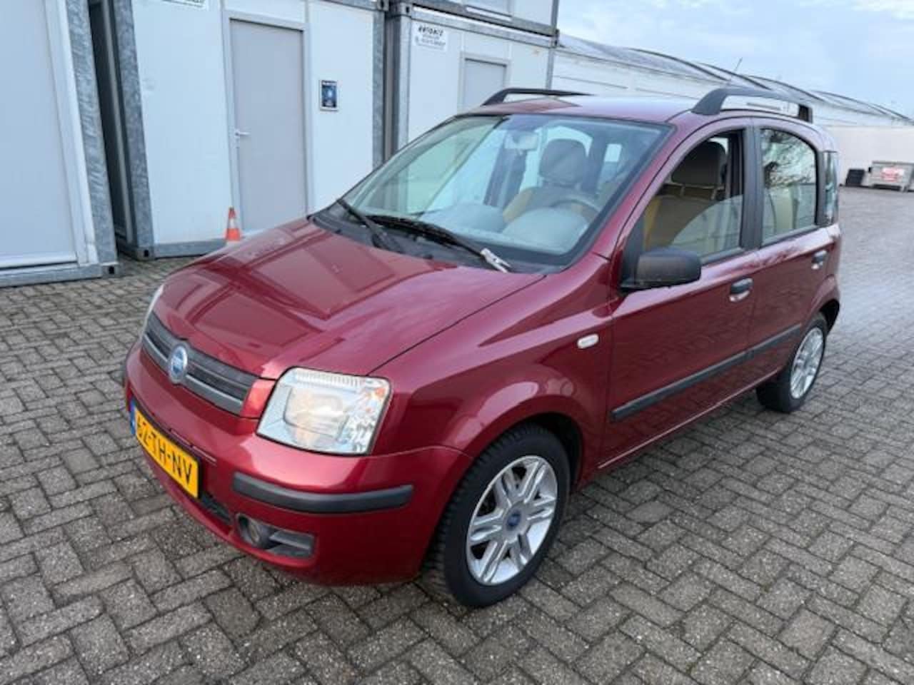Fiat Panda - 1.2 Emotion automaat APK 20-2-2027 ! - AutoWereld.nl